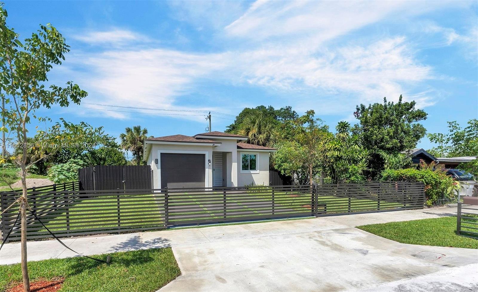 2761 NW 5th St, Pompano Beach, Florida image 35