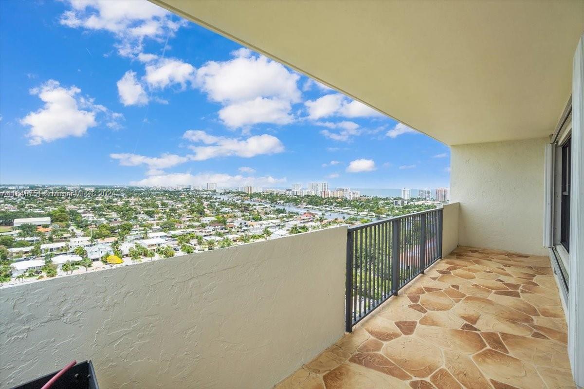 3200 Port Royale Dr N #2107, Fort Lauderdale, Florida image 25