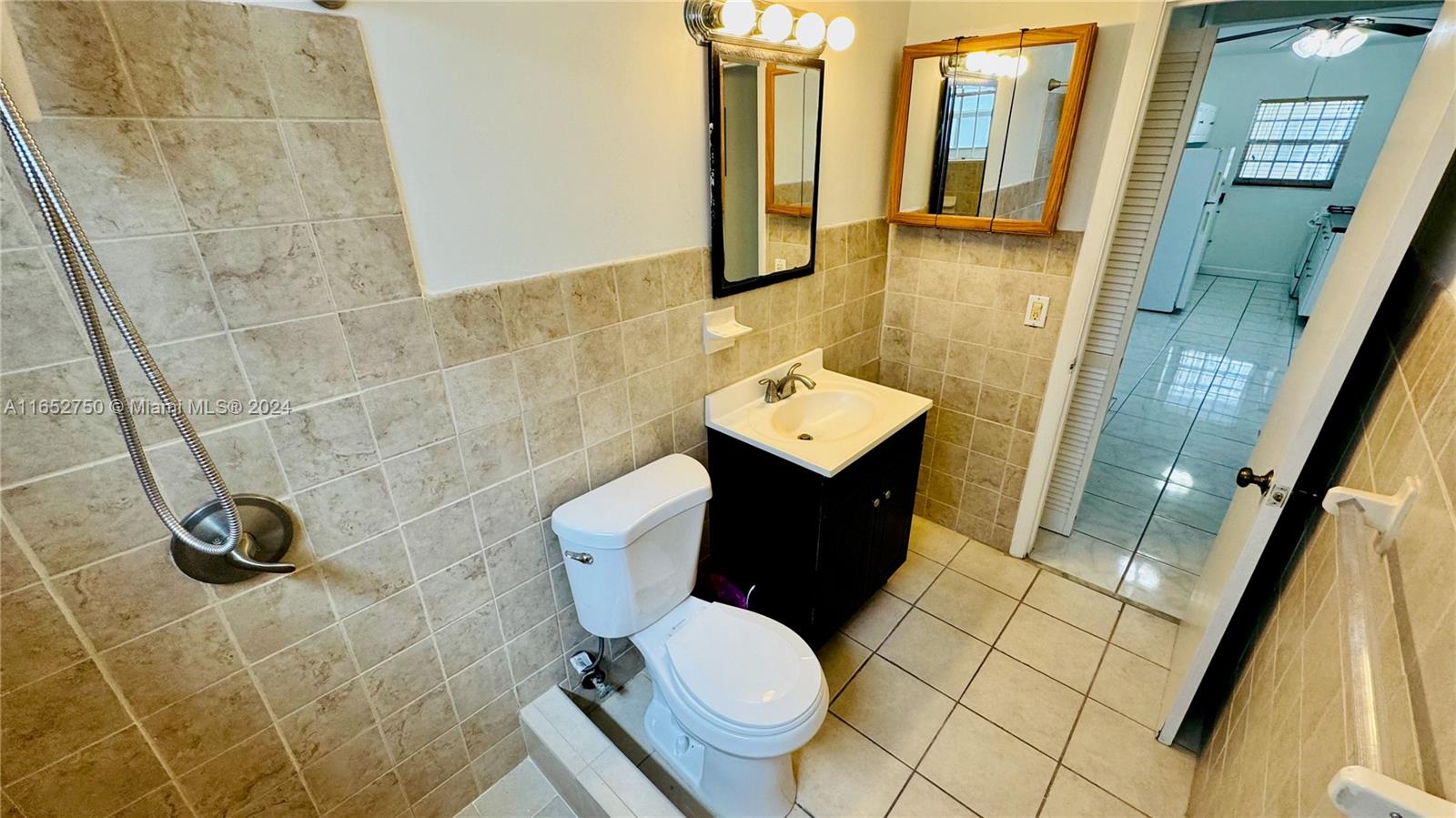 8000 Tatum Waterway Dr #1, Miami Beach, Florida image 19
