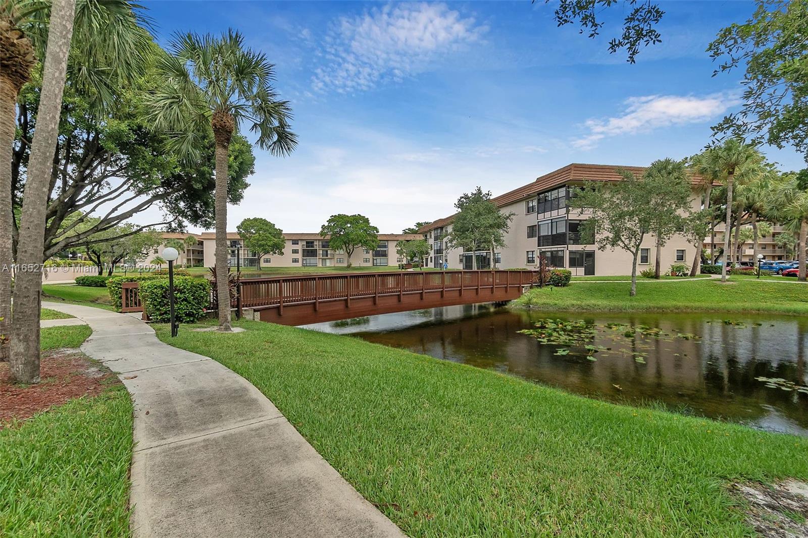 4975 E Sabal Palm Blvd #211, Tamarac, Florida image 10