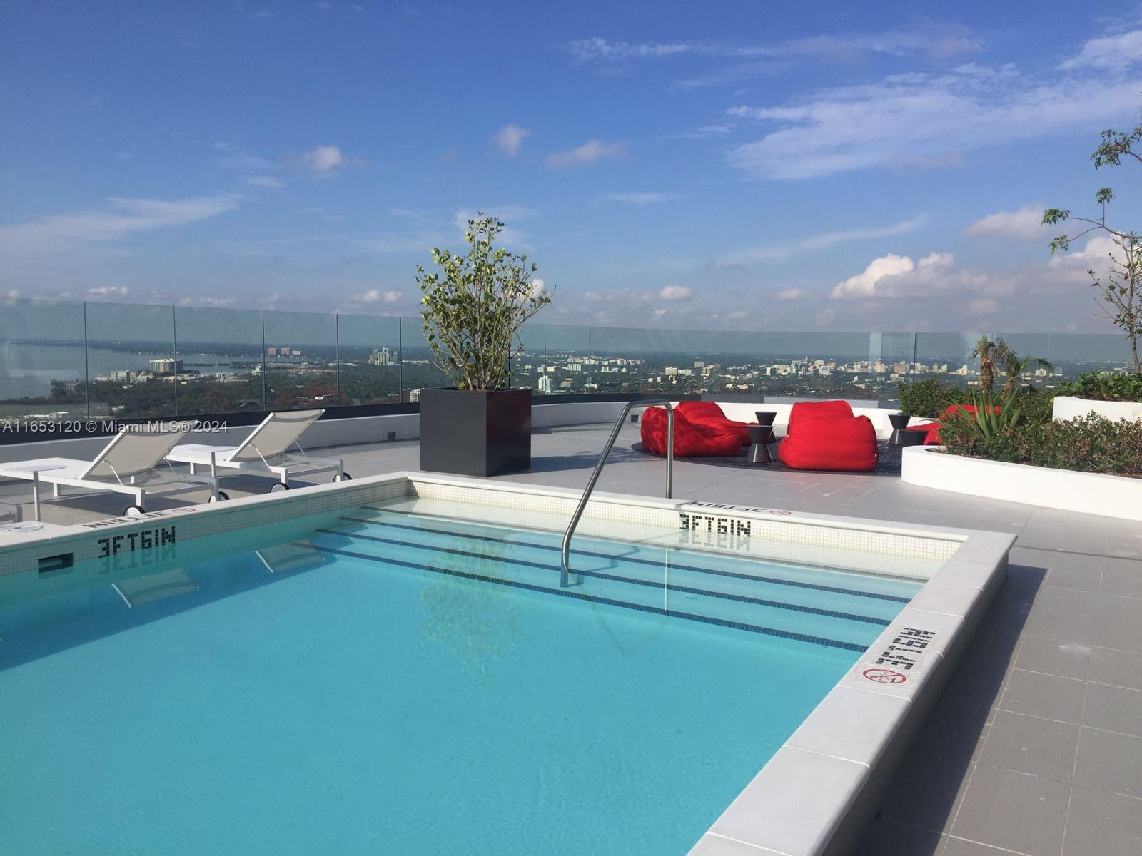 55 SW 9th St #2905, Miami FL 33130