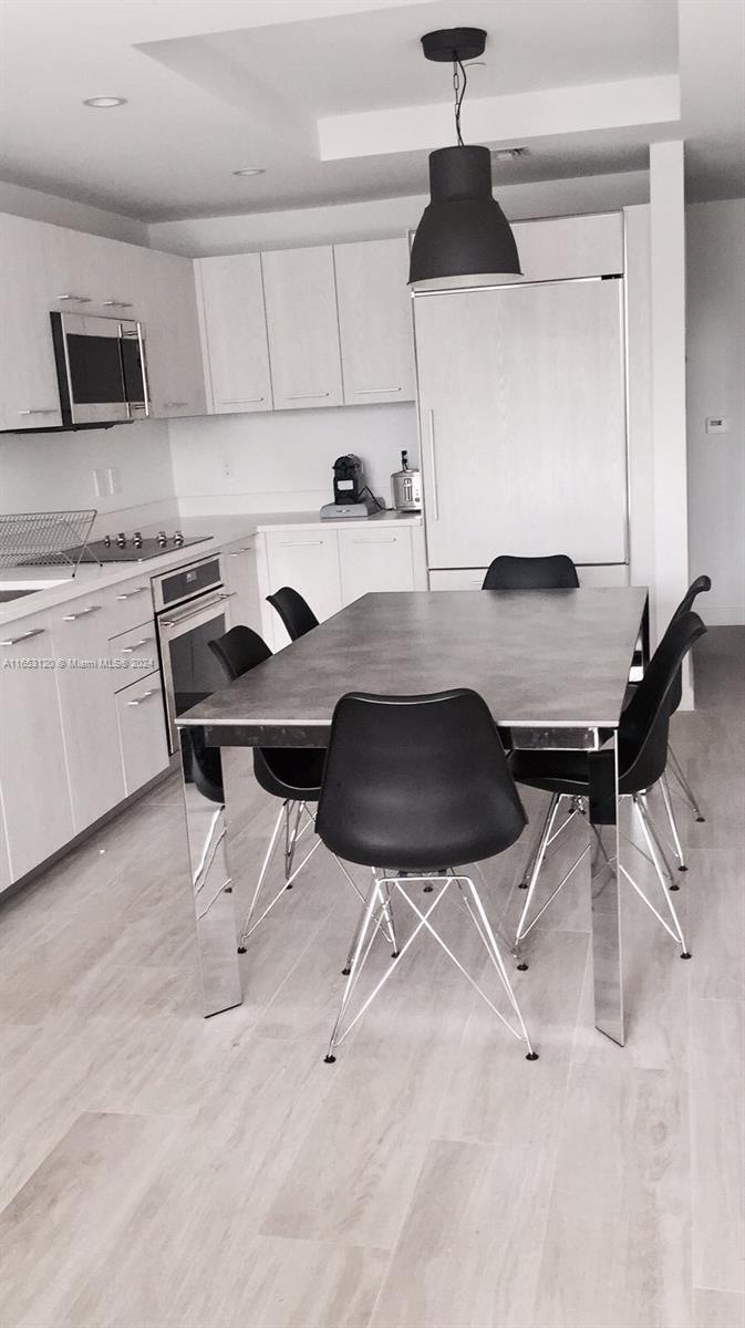 55 SW 9th St #2905, Miami FL 33130