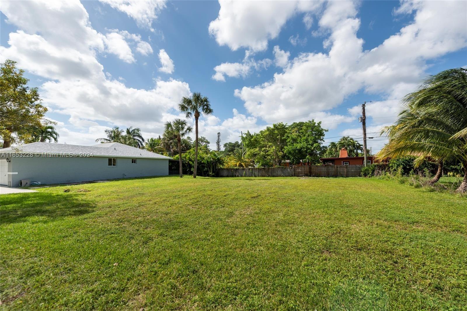 2449 SW 43 Ter, Fort Lauderdale, Florida image 2