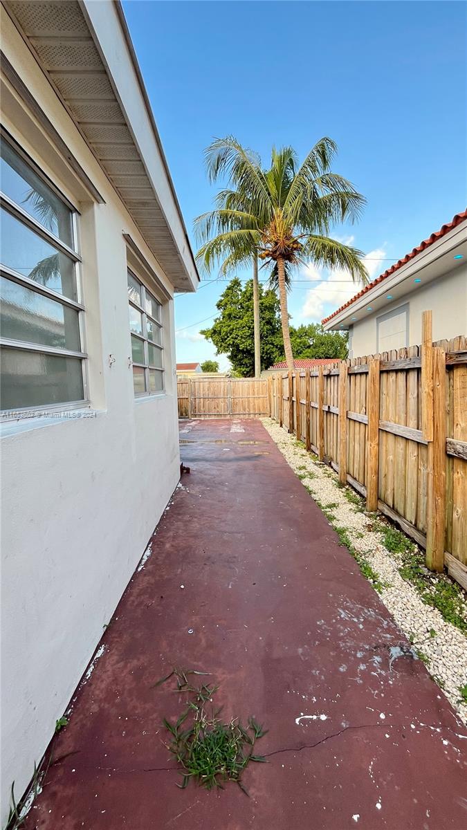 301 E 35th St, Hialeah, Florida image 18