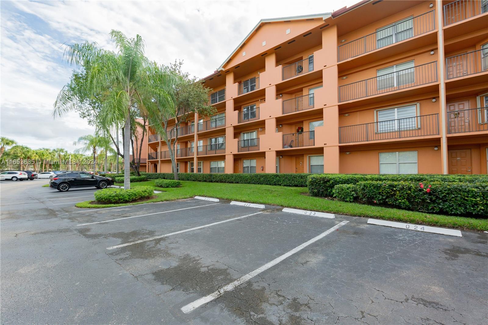 571 SW 142nd Ave #209O, Pembroke Pines, Florida image 19