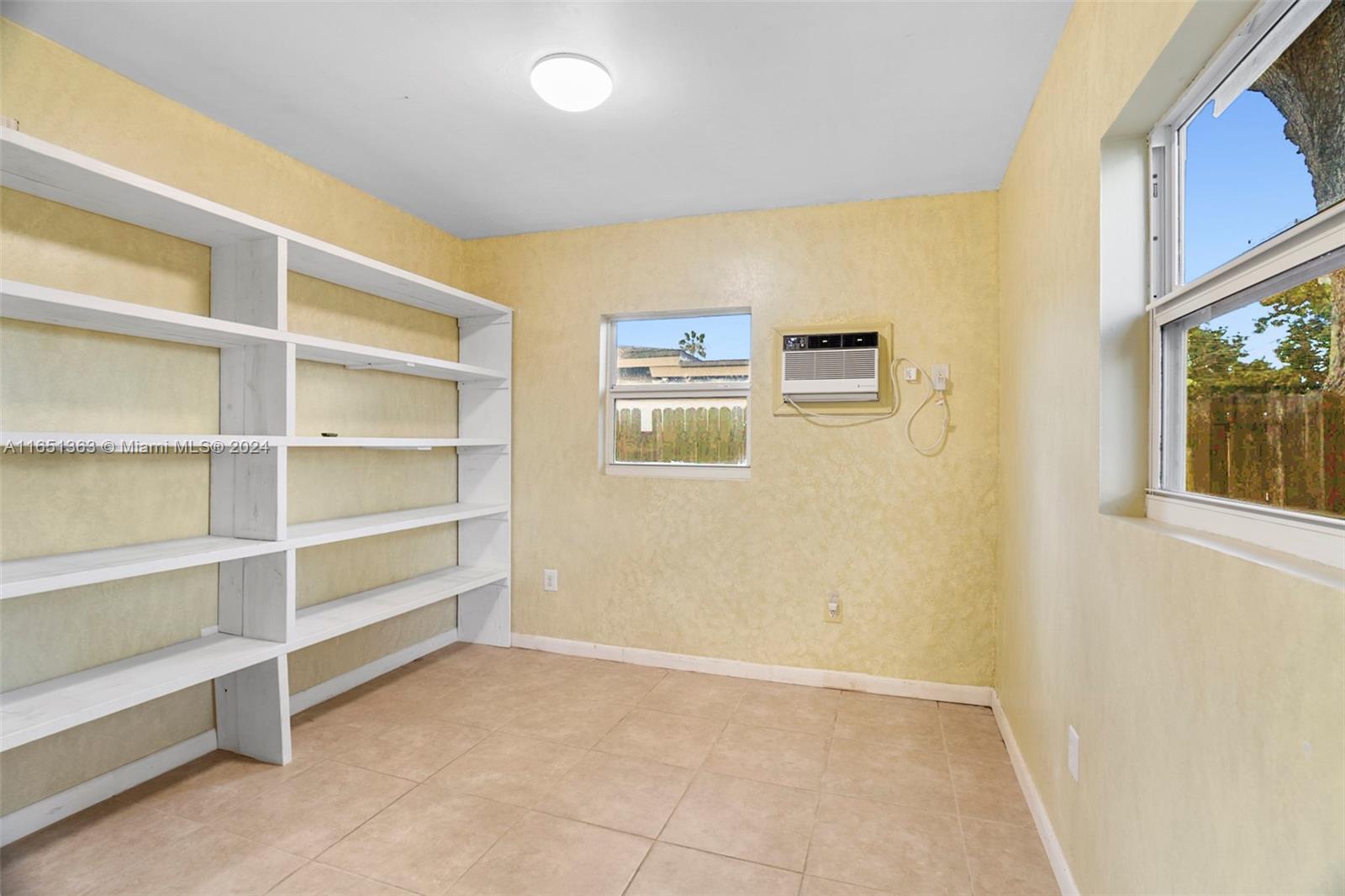 Listing Photo 15