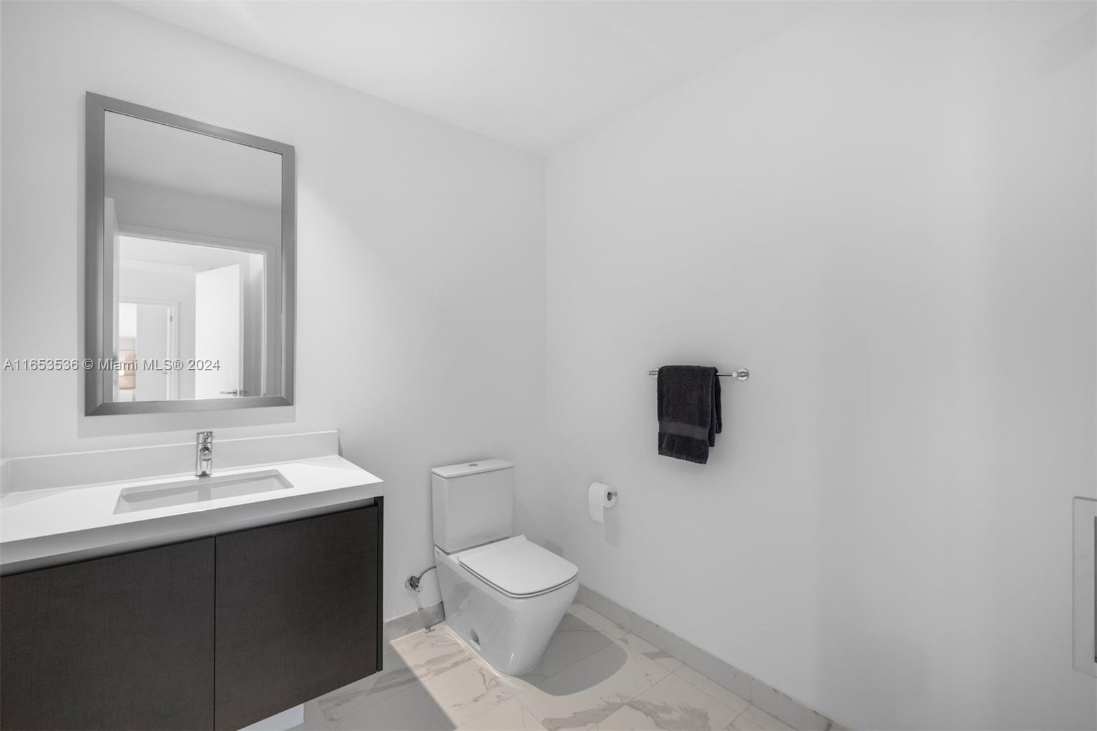 851 NE 1st Ave #1008, Miami FL 33132