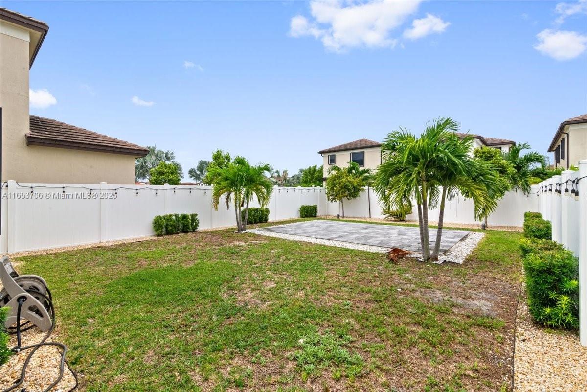 3433 W 108th St, Hialeah, Florida image 26