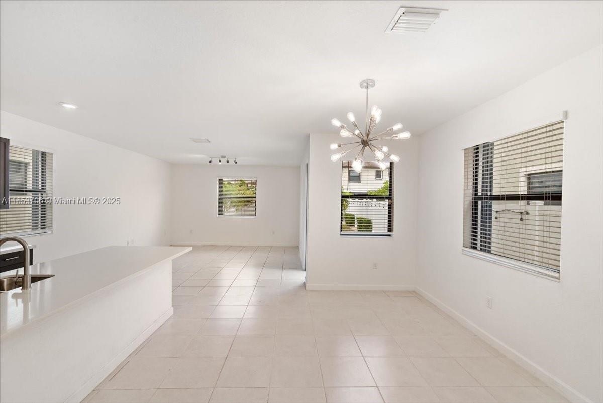 3433 W 108th St, Hialeah, Florida image 4