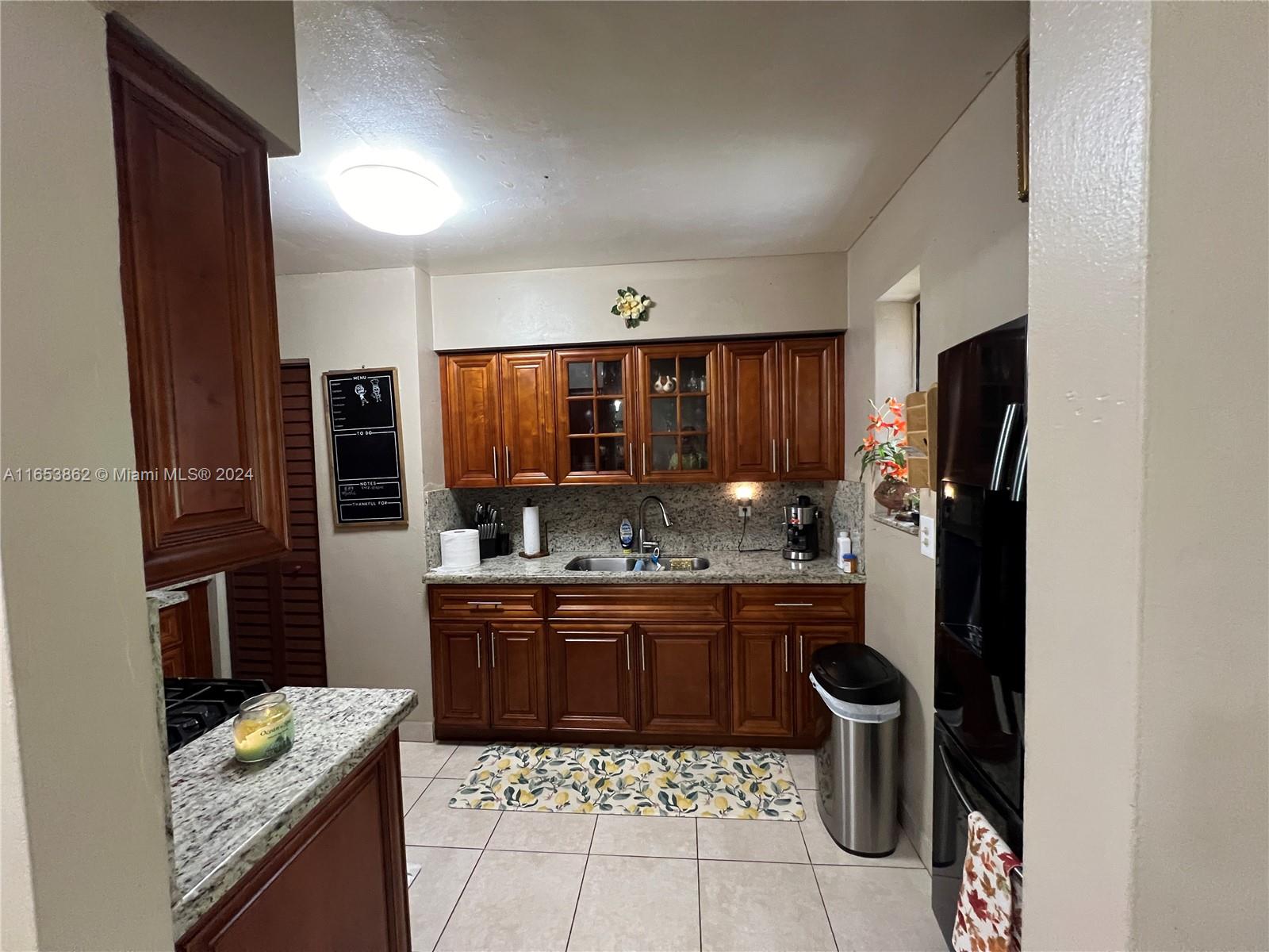 546 E 27th St, Hialeah, Florida image 5