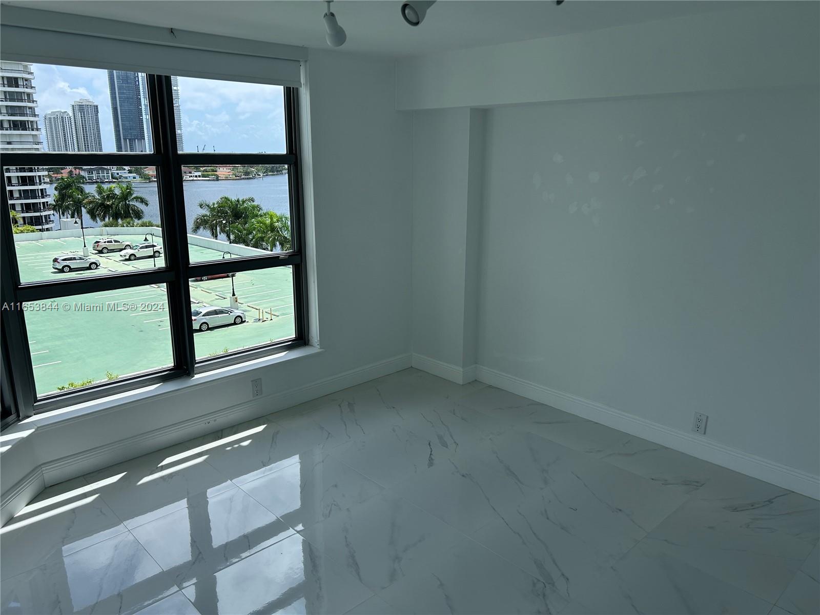 3530 Mystic Pointe Dr #813, Aventura FL 33180