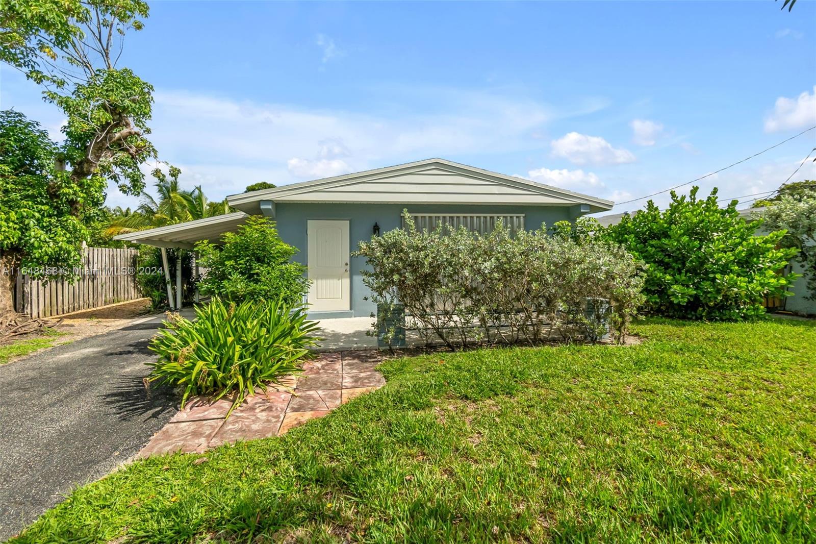 909 NE 7th St, Pompano Beach, Florida image 3