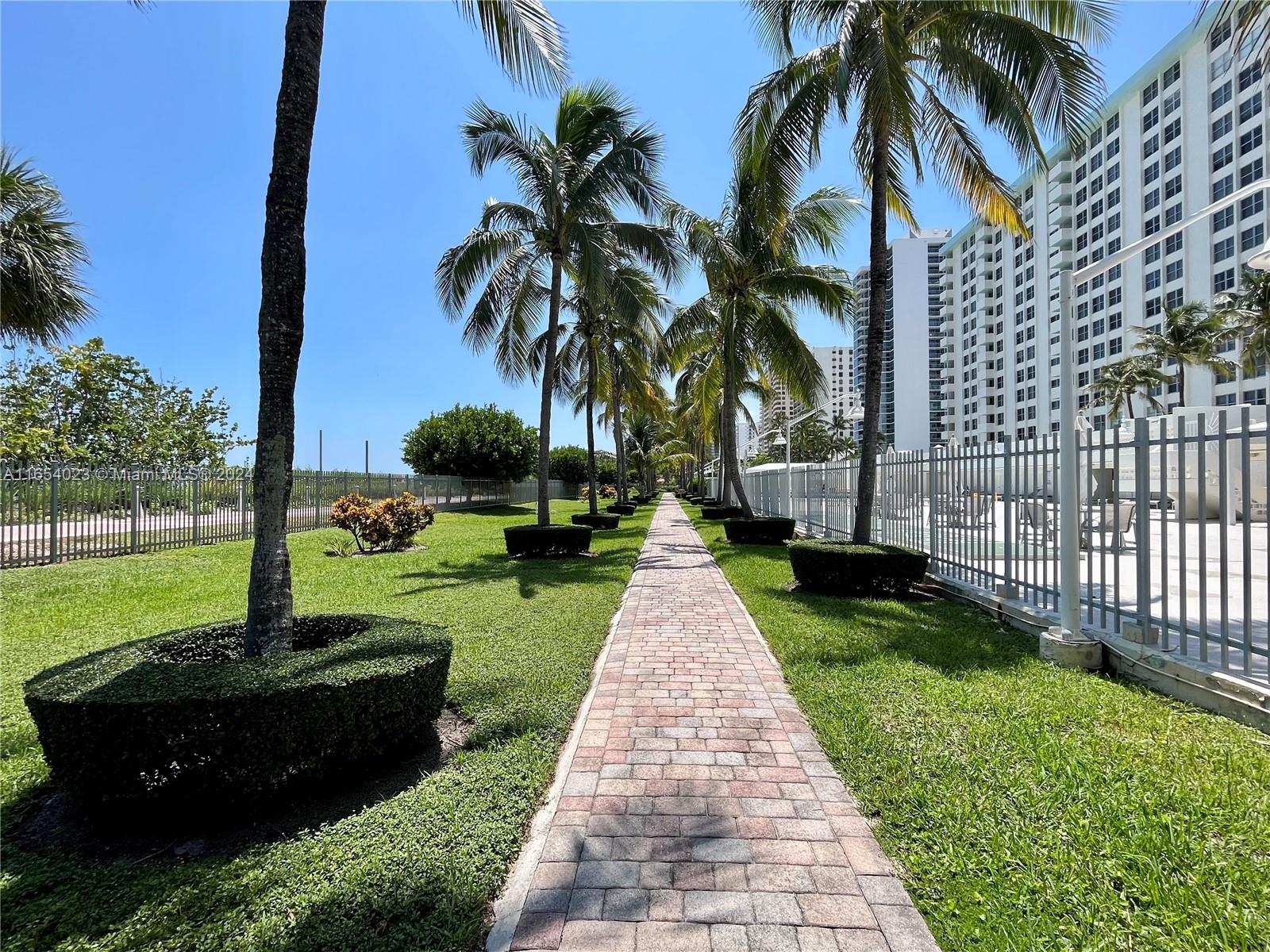 2899 Collins Ave #820, Miami Beach, Florida image 12