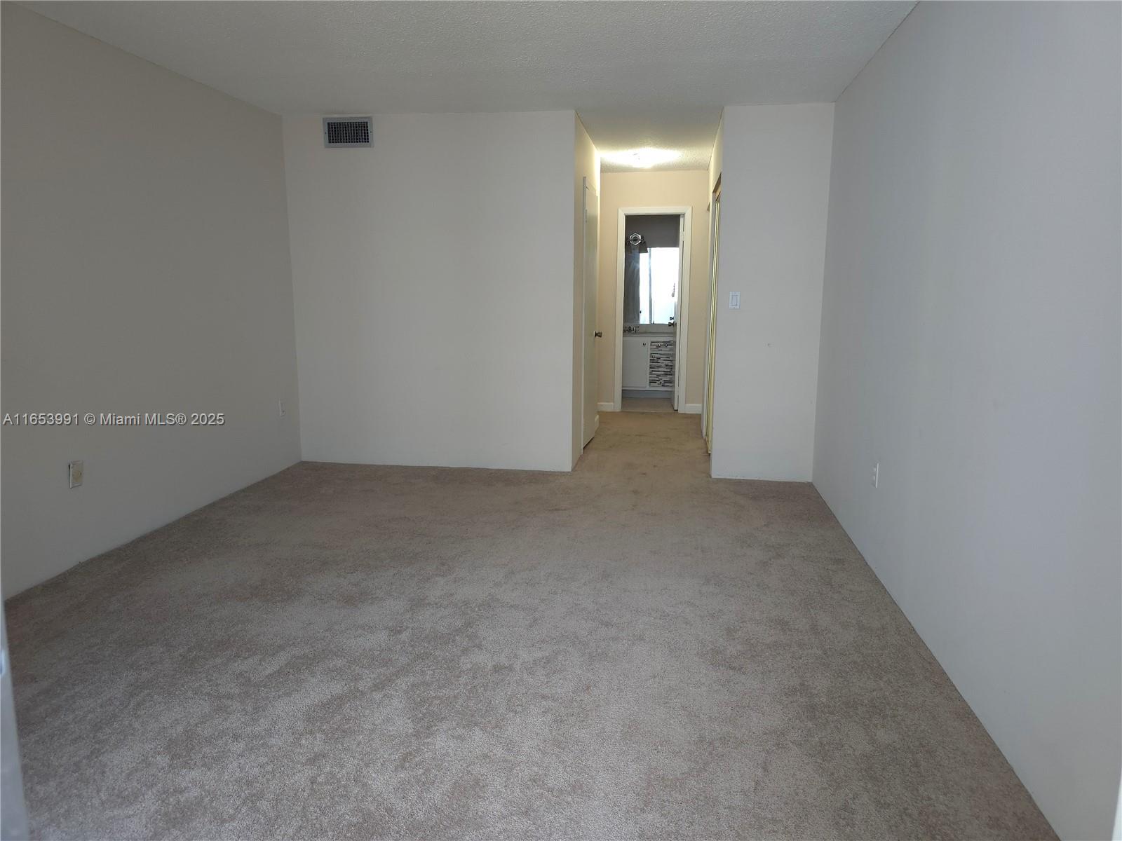 2750 NE 183rd St #1212, Aventura, Florida image 11