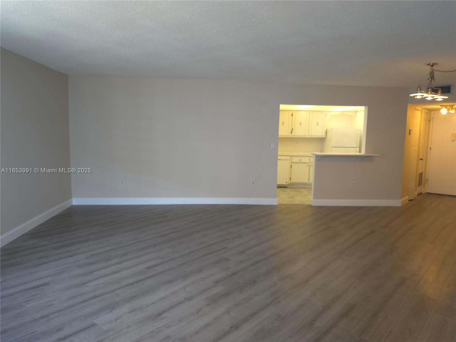 2750 NE 183rd St #1212, Aventura, Florida image 3