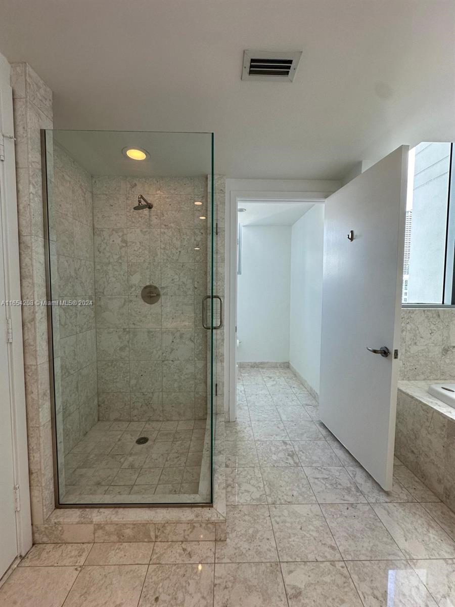 1331 Brickell Bay Dr #2208, Miami FL 33131