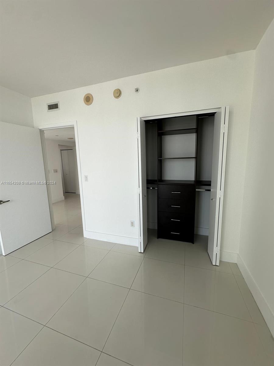 1331 Brickell Bay Dr #2208, Miami FL 33131