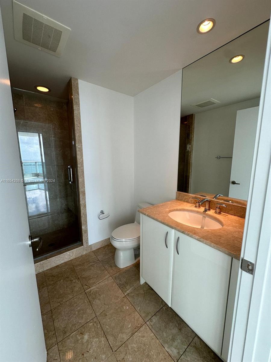 1331 Brickell Bay Dr #2208, Miami FL 33131