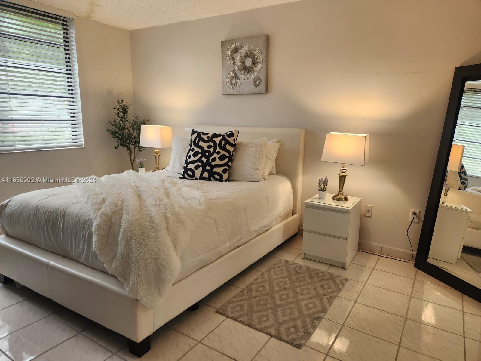 1101 Colony Point Cir #118, Pembroke Pines, Florida image 2