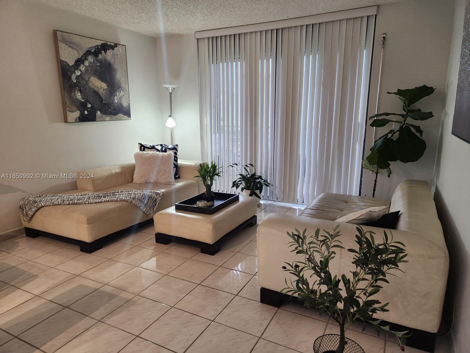 1101 Colony Point Cir #118, Pembroke Pines, Florida image 8