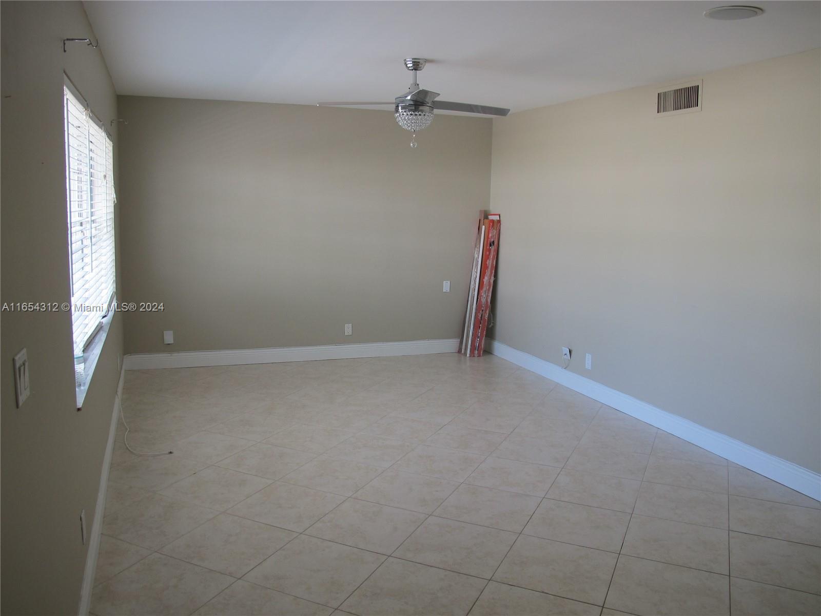 1800 SW 81st Ter #1-16, Davie, Florida image 2