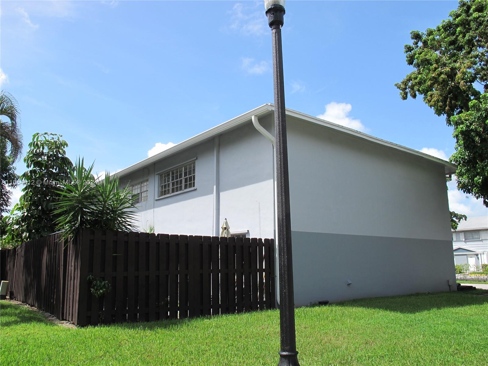 1800 SW 81st Ter #1-16, Davie, Florida image 22