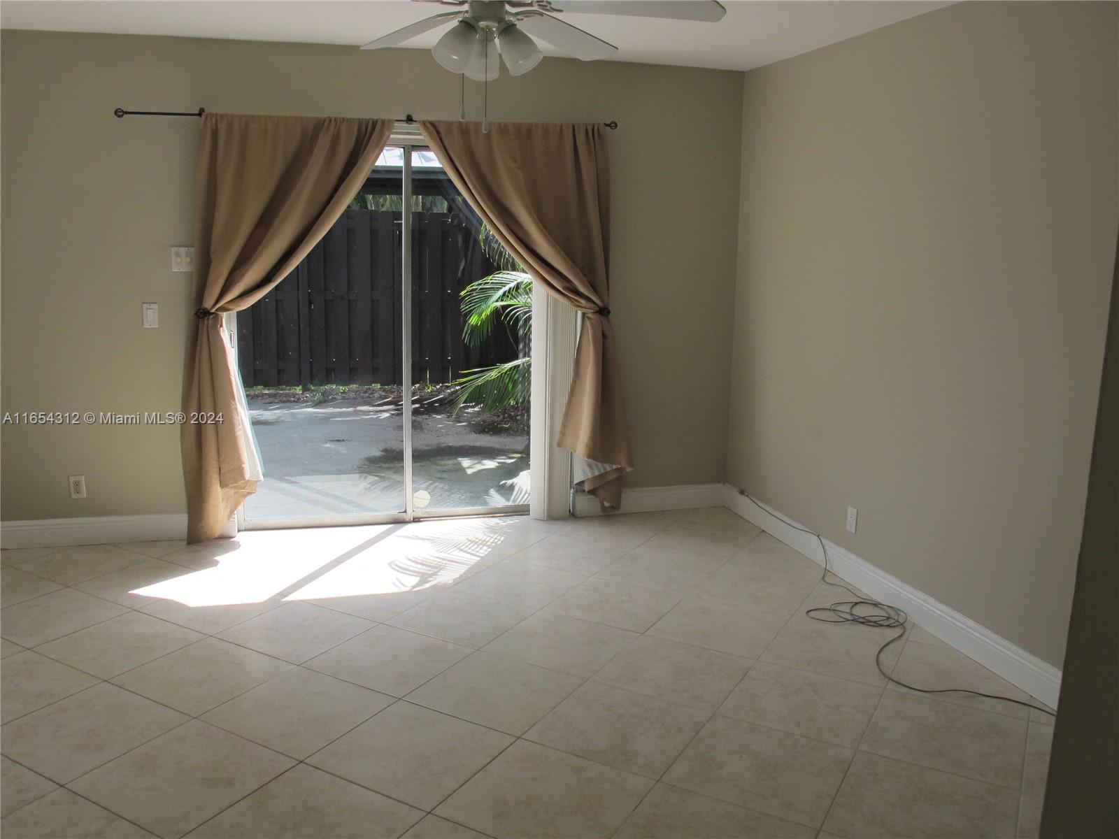 1800 SW 81st Ter #1-16, Davie, Florida image 4