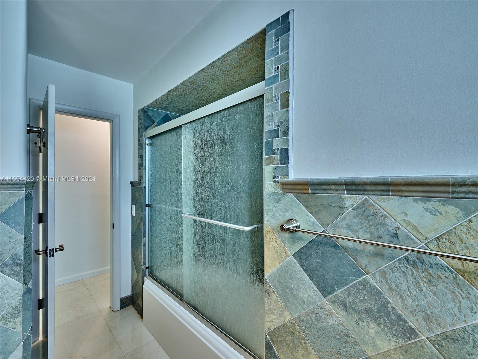 Listing Photo 22