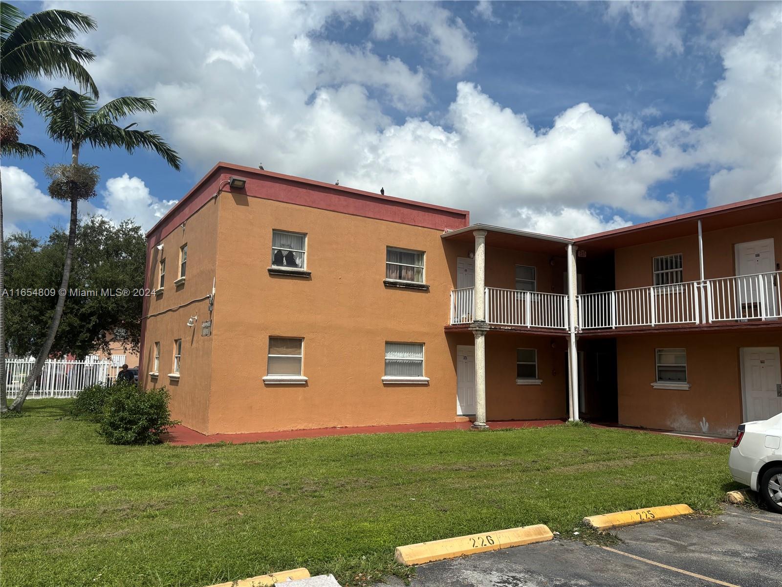 1245 W 24th St #102, Hialeah, Florida image 1