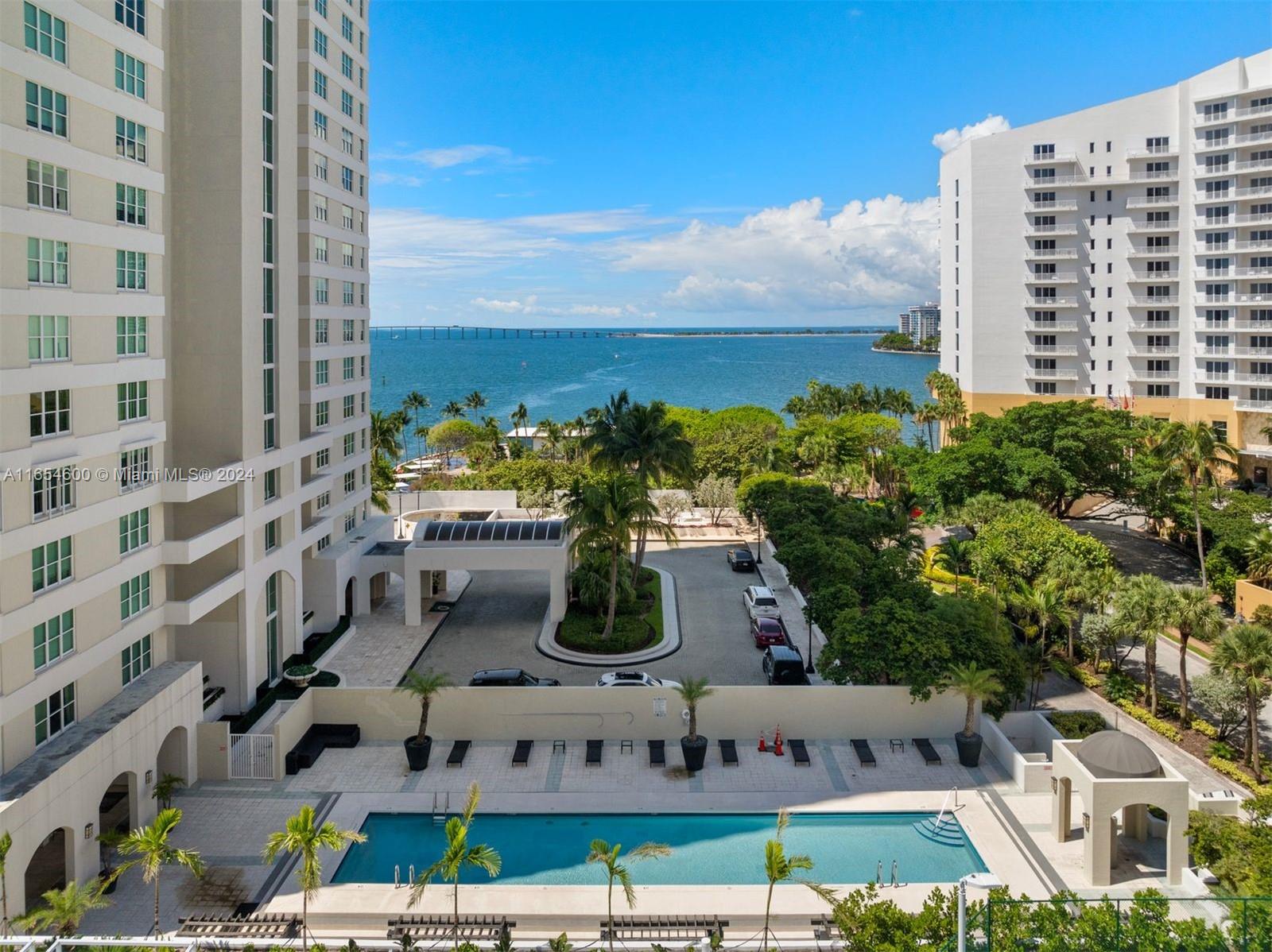 800 Claughton Island Dr #1002, Miami FL 33131