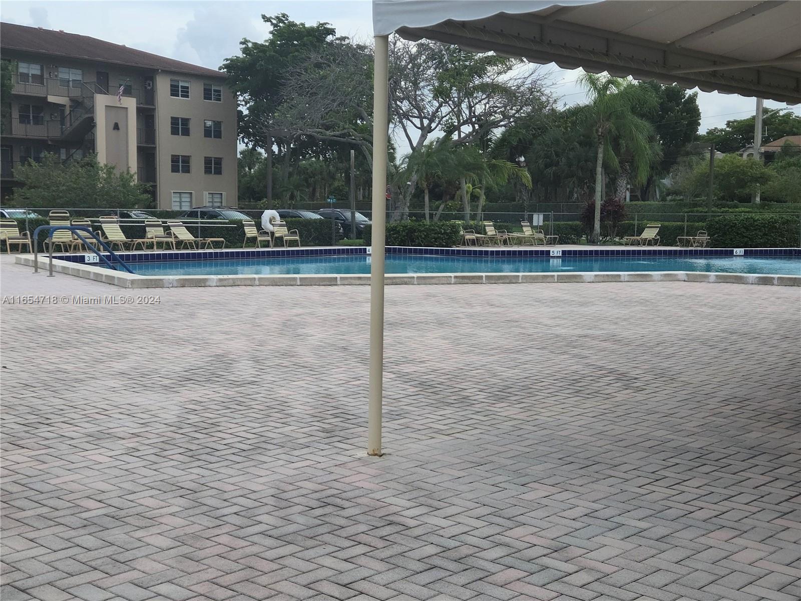 300 SW 134th Way #413E, Pembroke Pines, Florida image 24