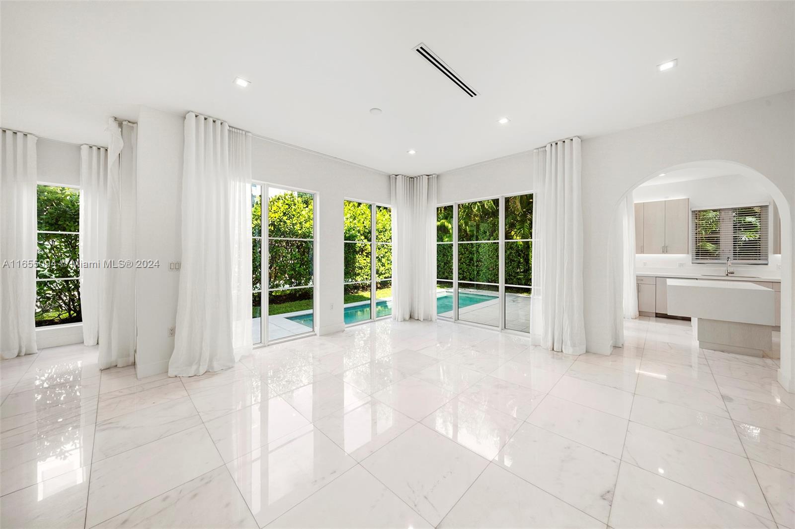 309 Santander, Coral Gables, Florida image 11