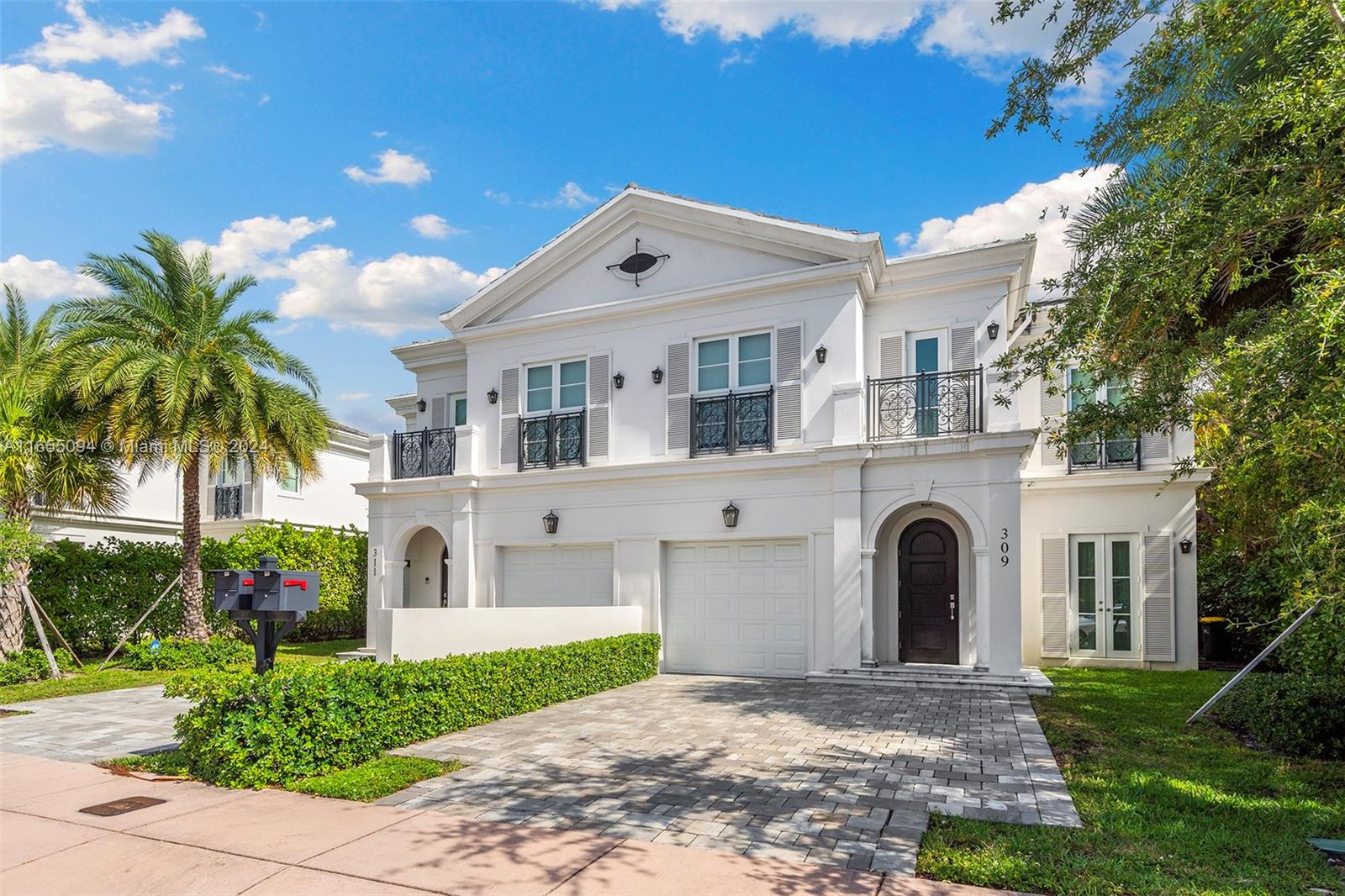 309 Santander, Coral Gables, Florida image 3