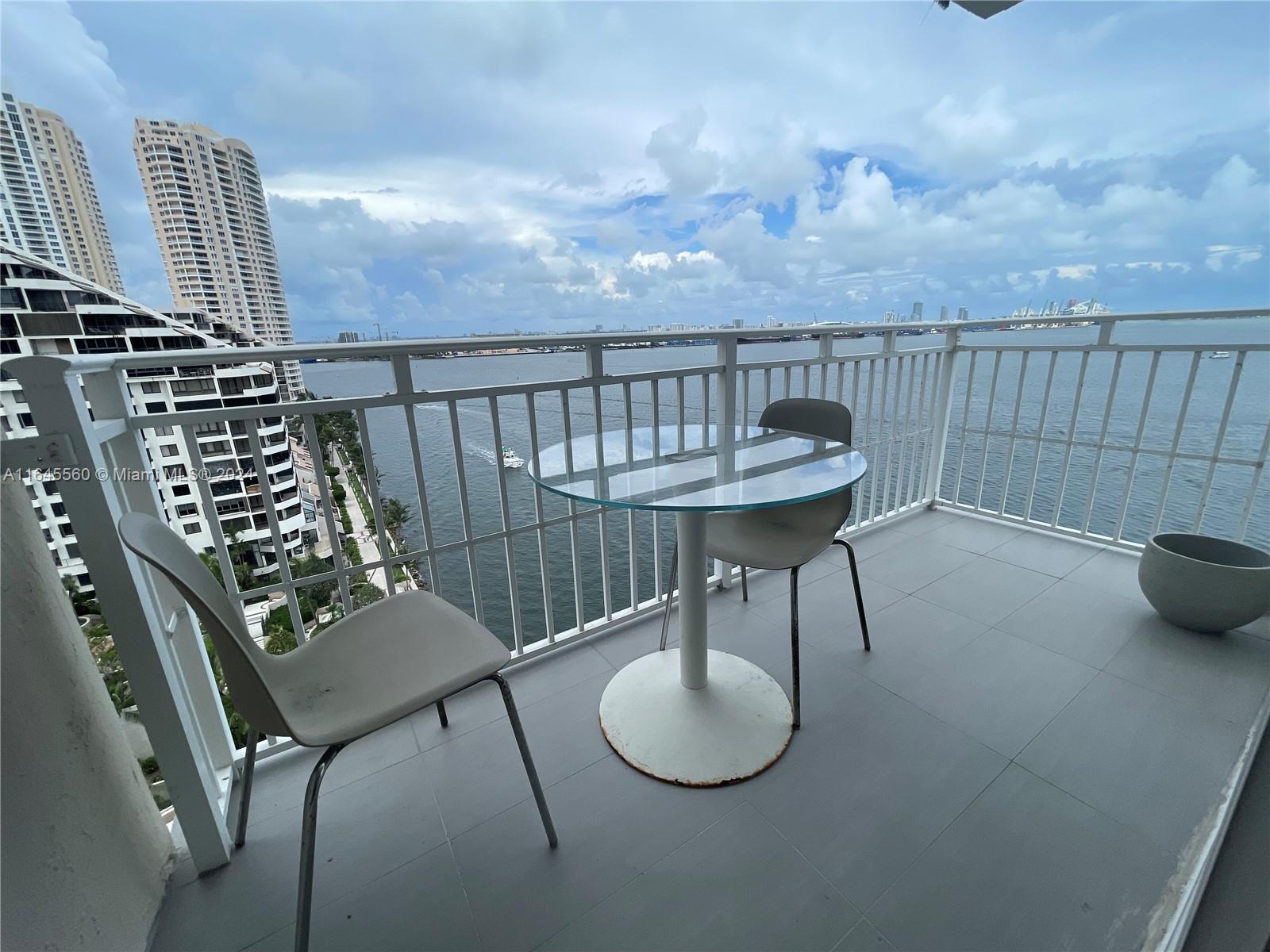 770 Claughton Island Dr #1615, Miami FL 33131