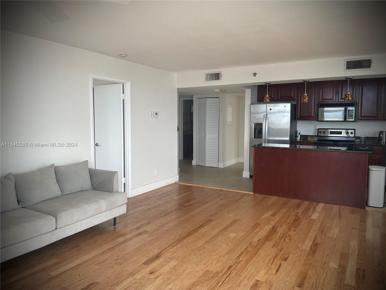 770 Claughton Island Dr #1615, Miami FL 33131