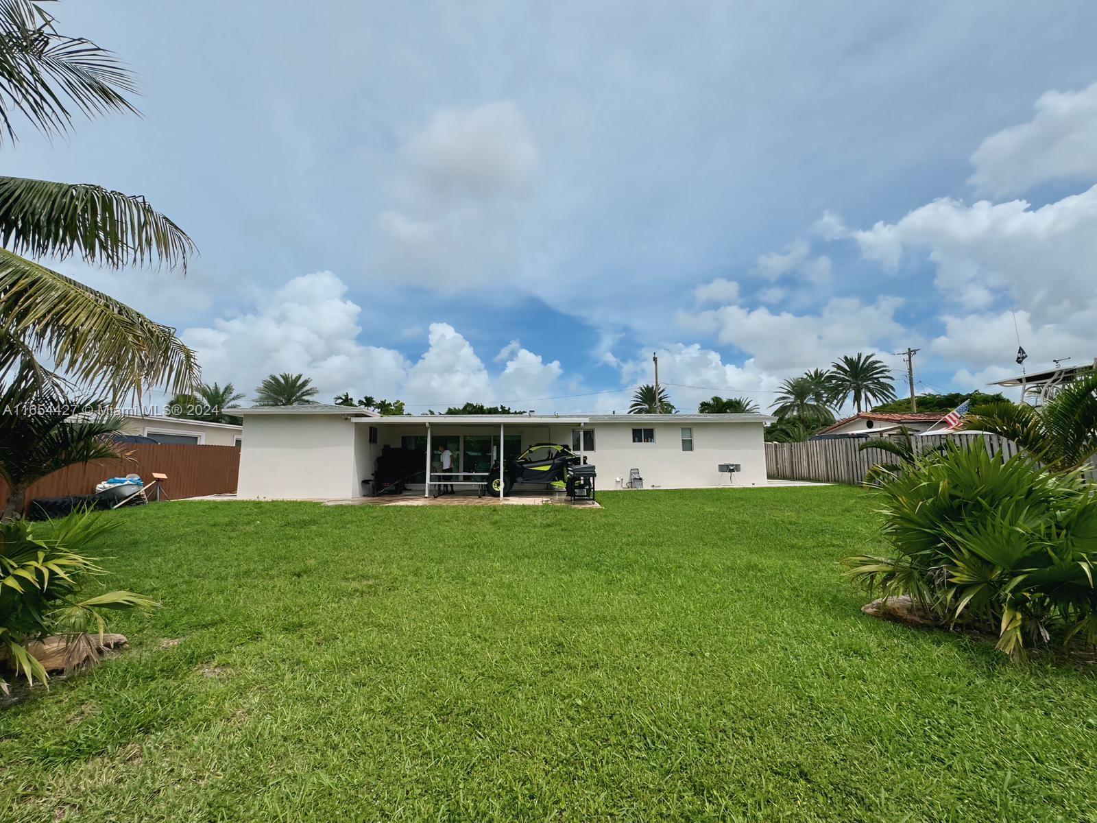 17030 NW 86th Ave, Hialeah, Florida image 18