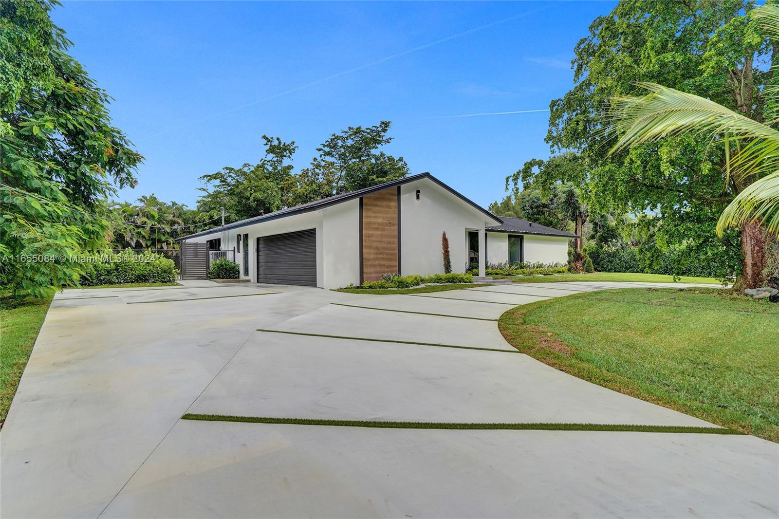 470 Petersburg Ter, Plantation, Florida image 37