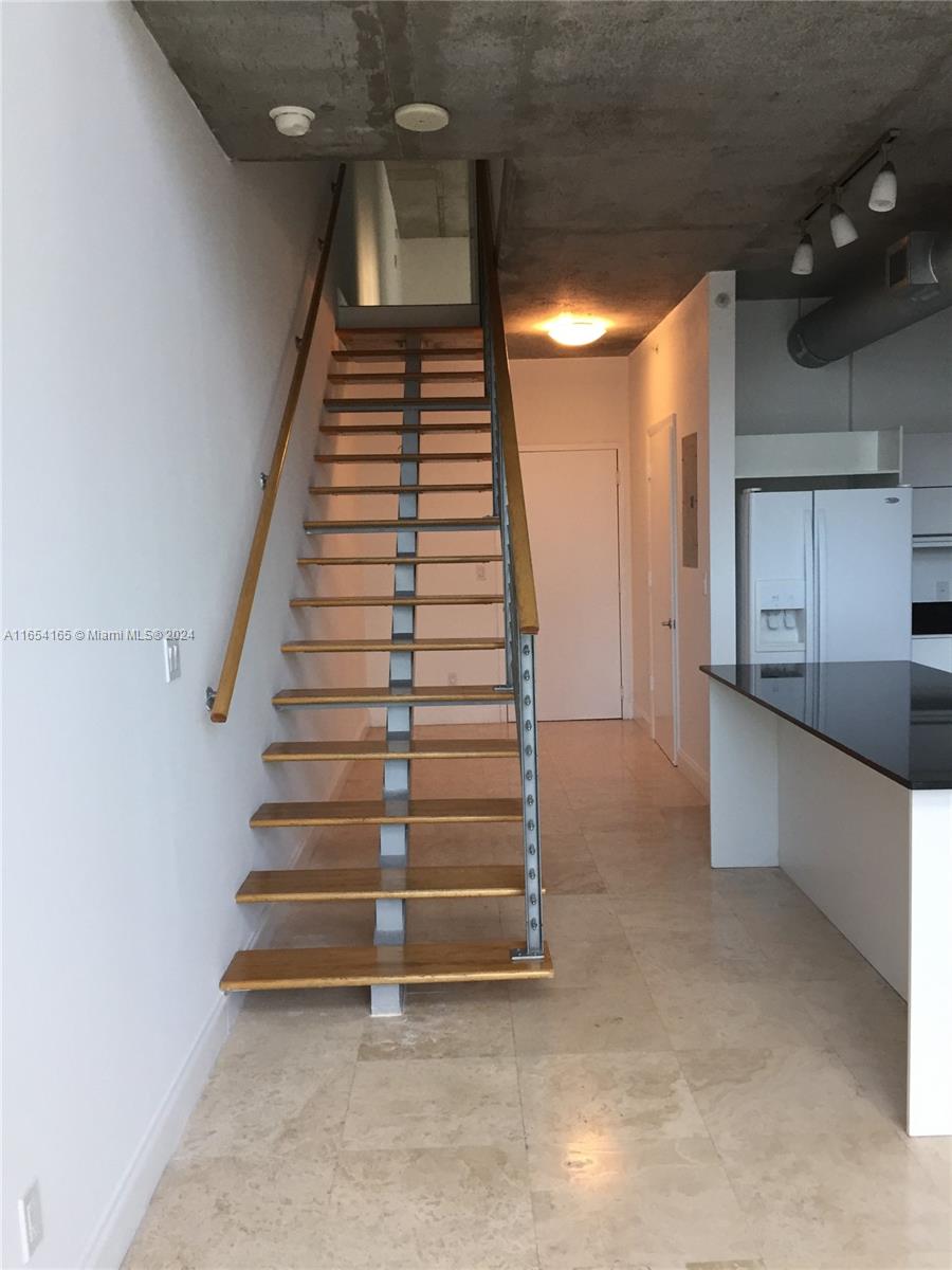 690 SW 1st Ct #2122, Miami FL 33130
