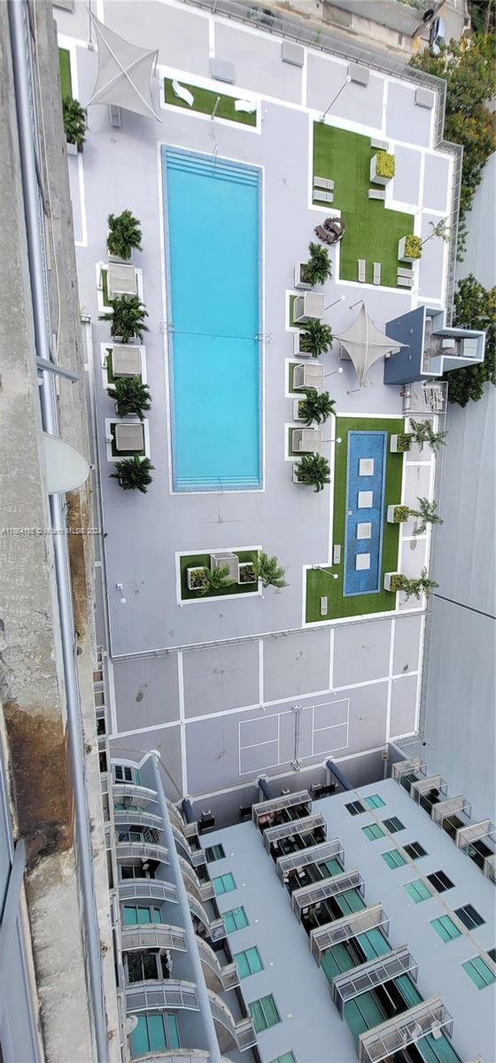 690 SW 1st Ct #2122, Miami FL 33130