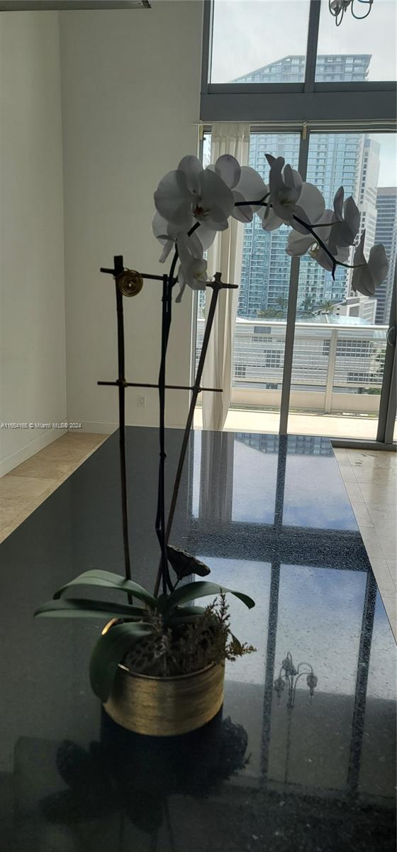 690 SW 1st Ct #2122, Miami FL 33130