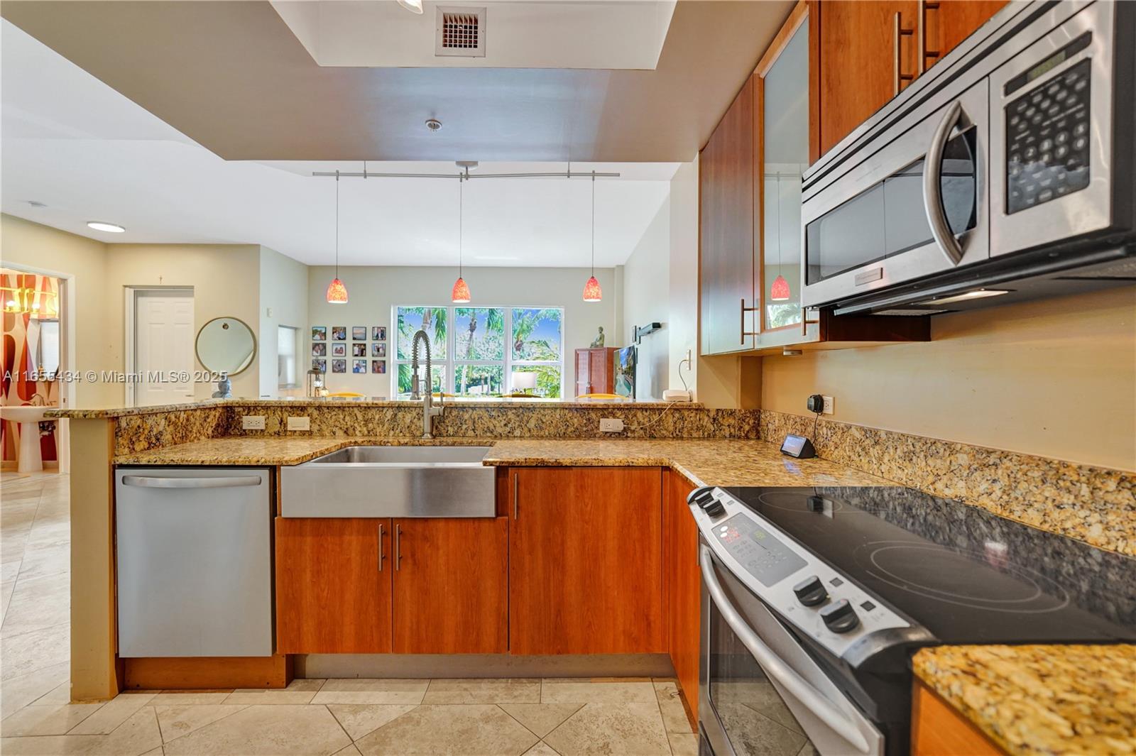 2601 NE 14th Ave #104, Wilton Manors, Florida image 16