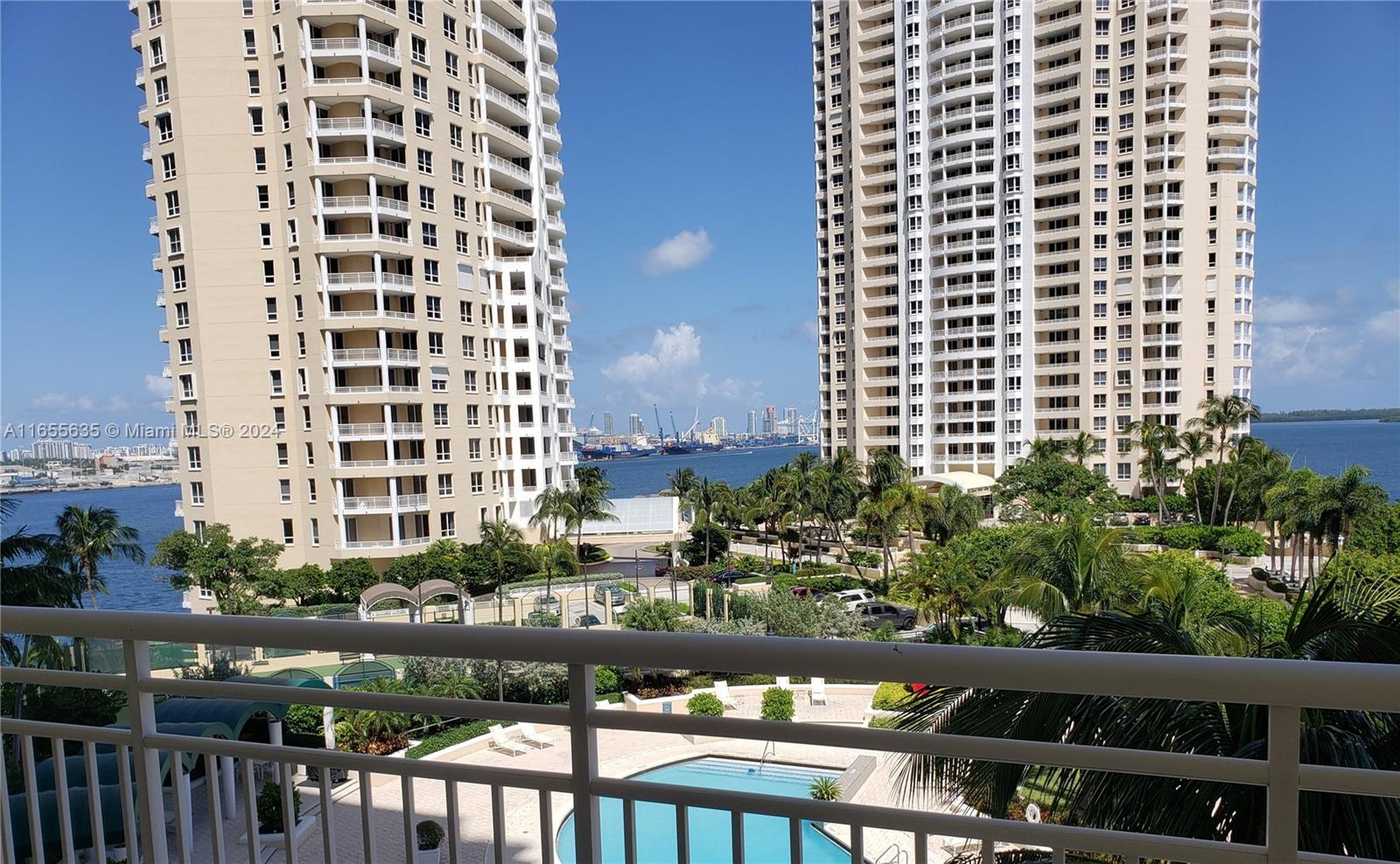 Lovely & Spacious 1BD/1.5BA unit offering beautiful & relaxing DIRECT WATER VIEWS @ ONE TEQUESTA in BRICKELL KEY - Great Unit - Spacious Living Spaces - Tasteful Finishes. Includes 1 Assigned Garage Parking Space. Excellent Building Amenities & Fantastic Location ***TENANT OCCUPPIED THRU 10/31/24***Building Requires 1 Month Security Deposit from Tenant***CALL LIST AGENT FOR SHOWING APPOINTMENTS***