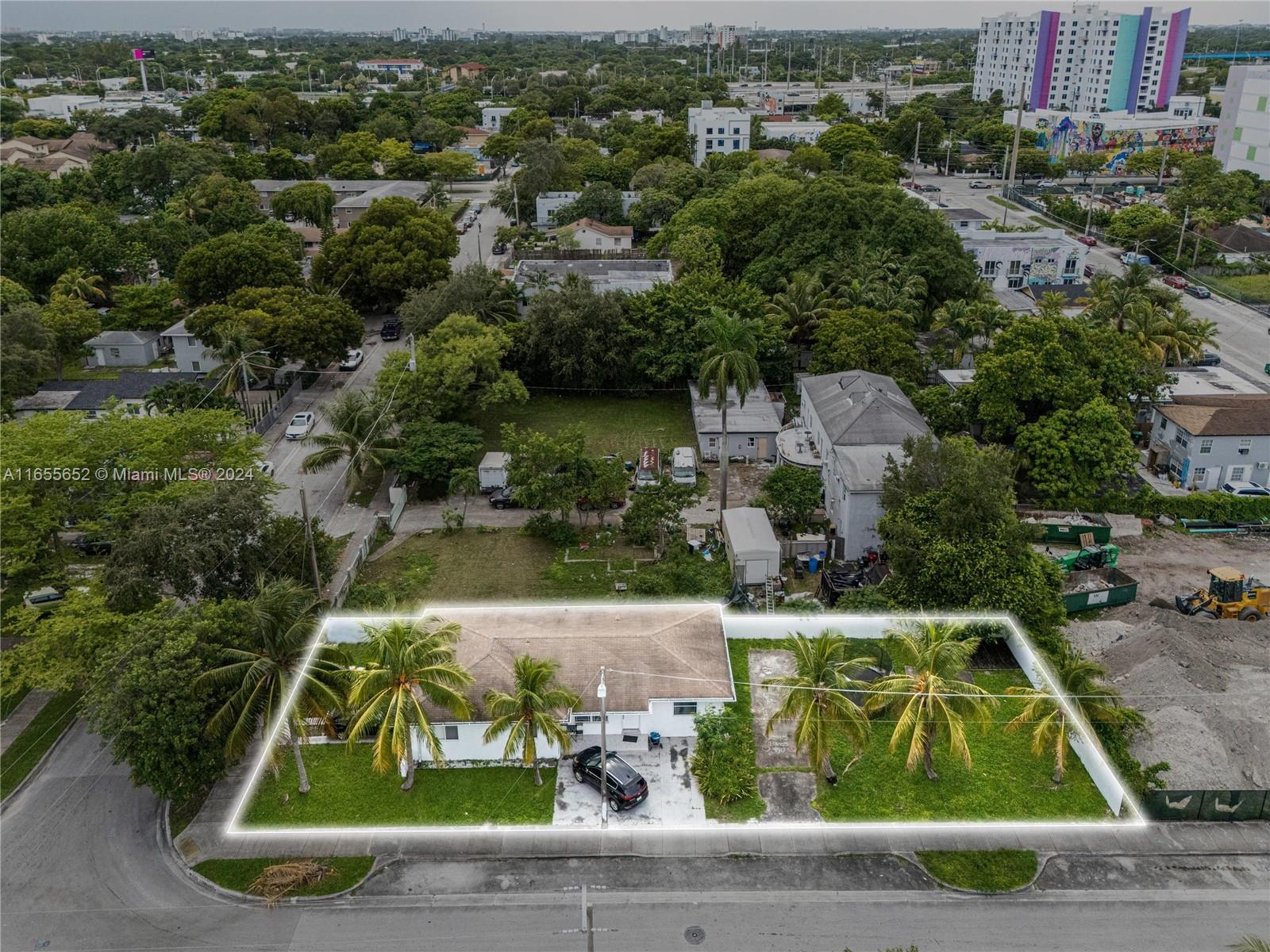 301 NW 34th St, Miami, Florida image 1