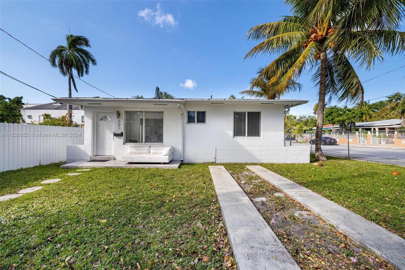 301 NW 34th St, Miami, Florida image 30