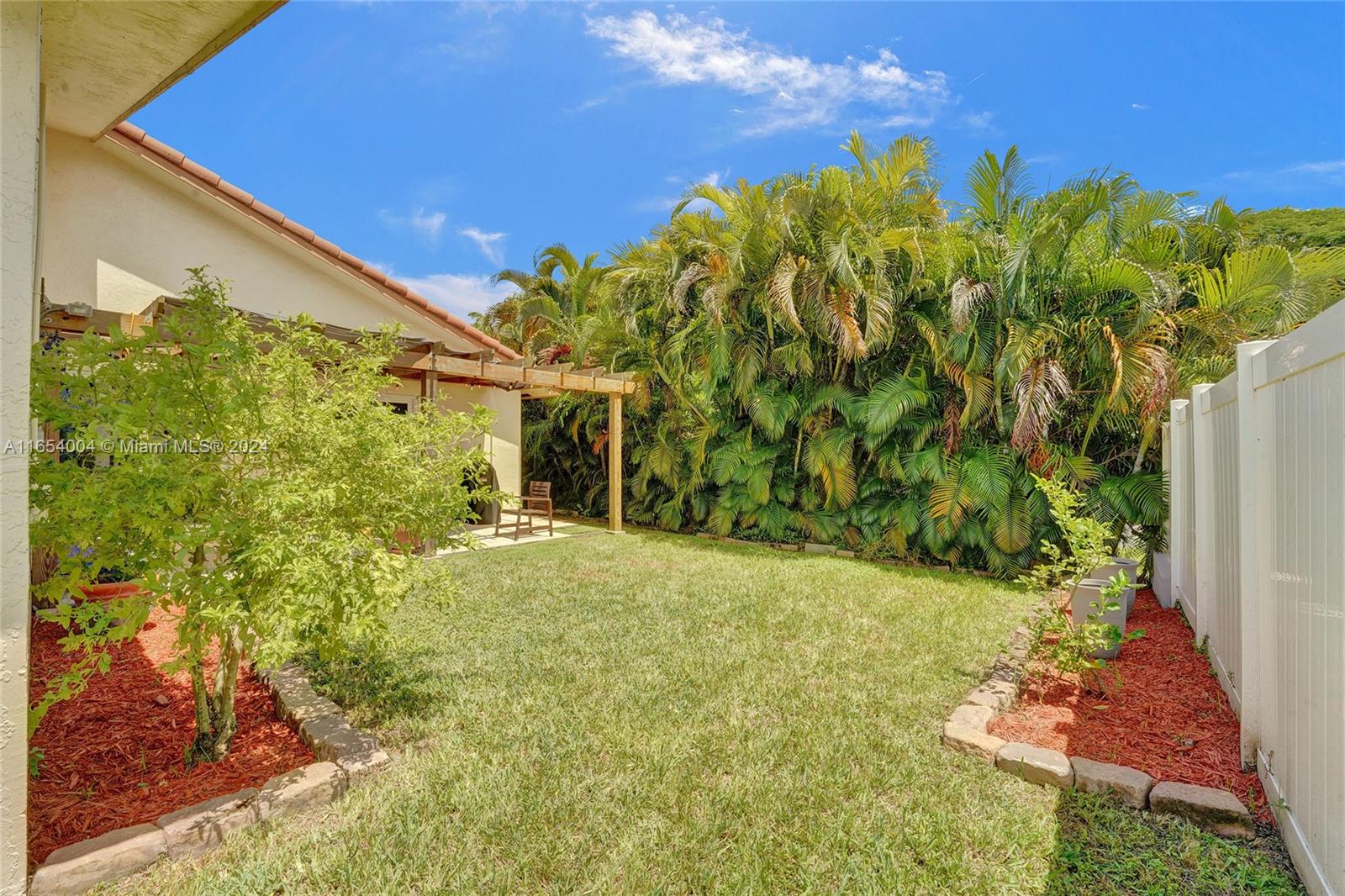 717 SE 3rd Ln, Dania Beach, Florida image 38