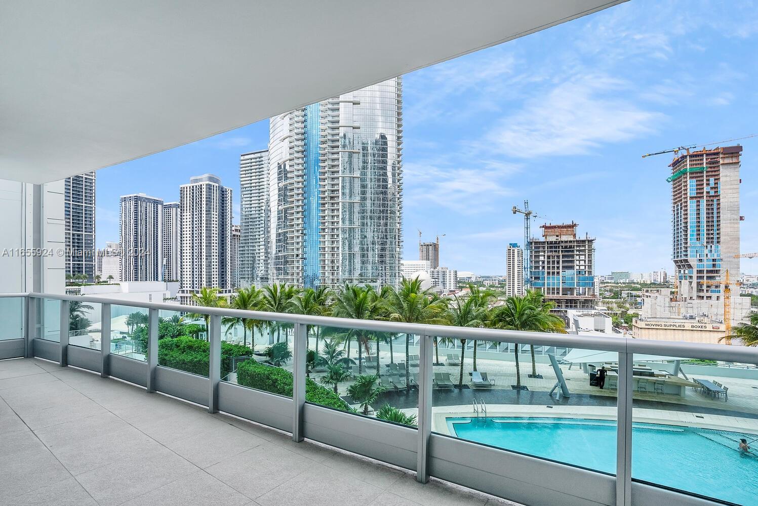 900 Biscayne Blvd #2009, Miami FL 33132