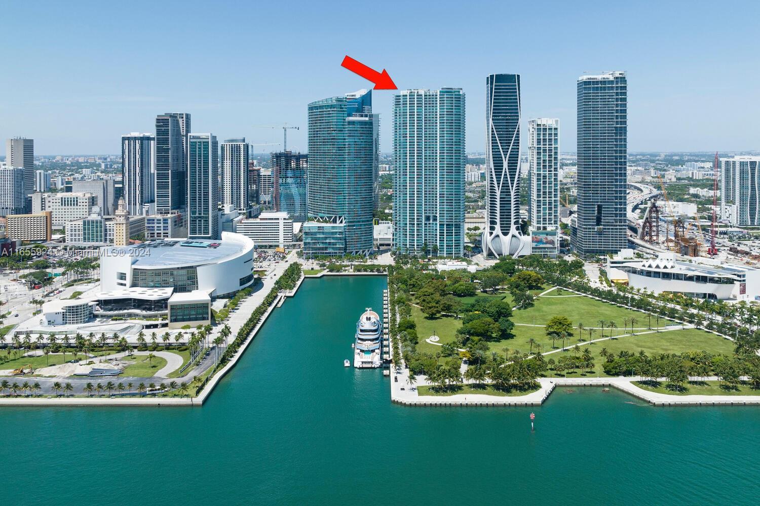 900 Biscayne Blvd #2009, Miami FL 33132