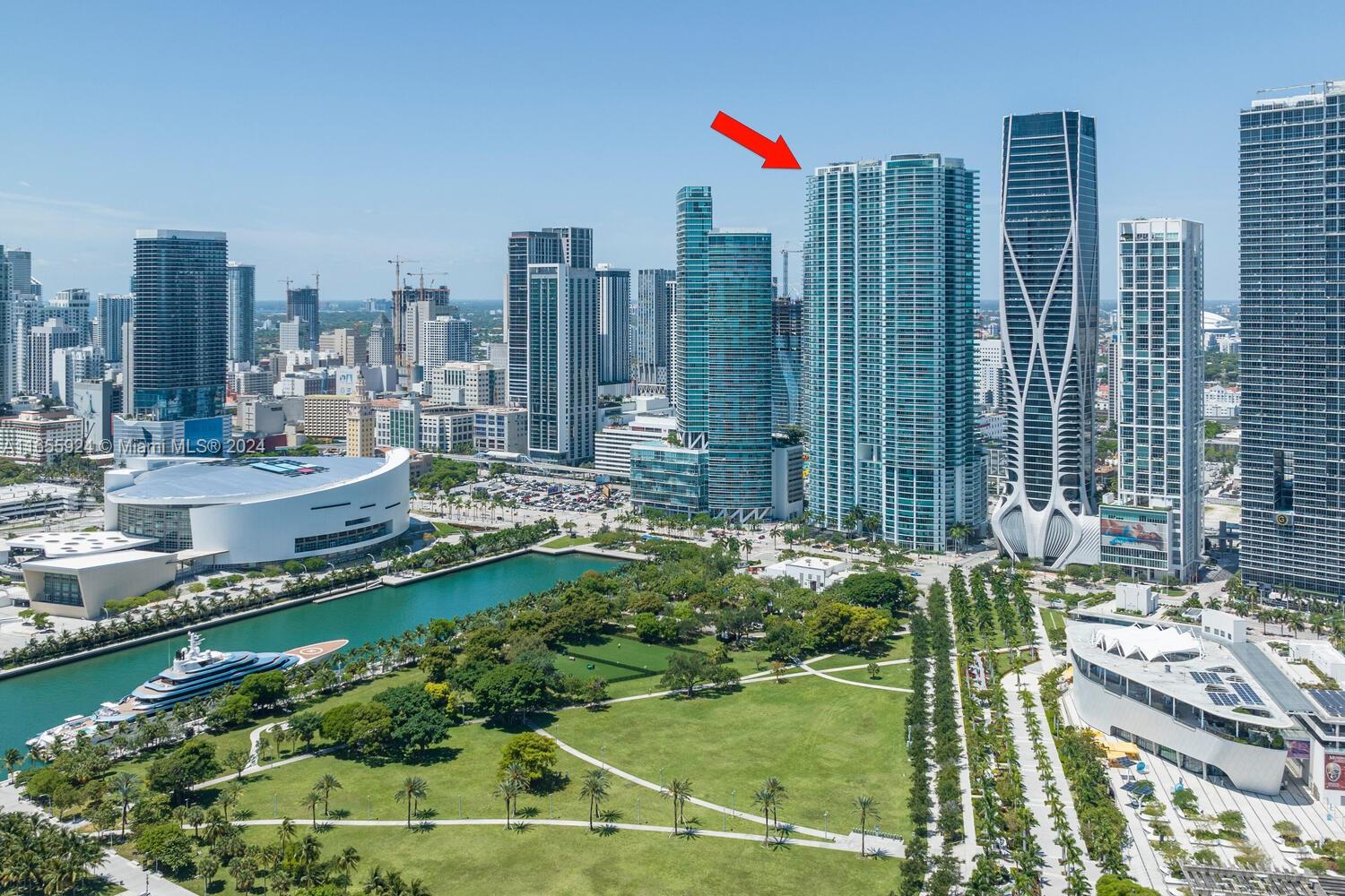 900 Biscayne Blvd #2009, Miami FL 33132
