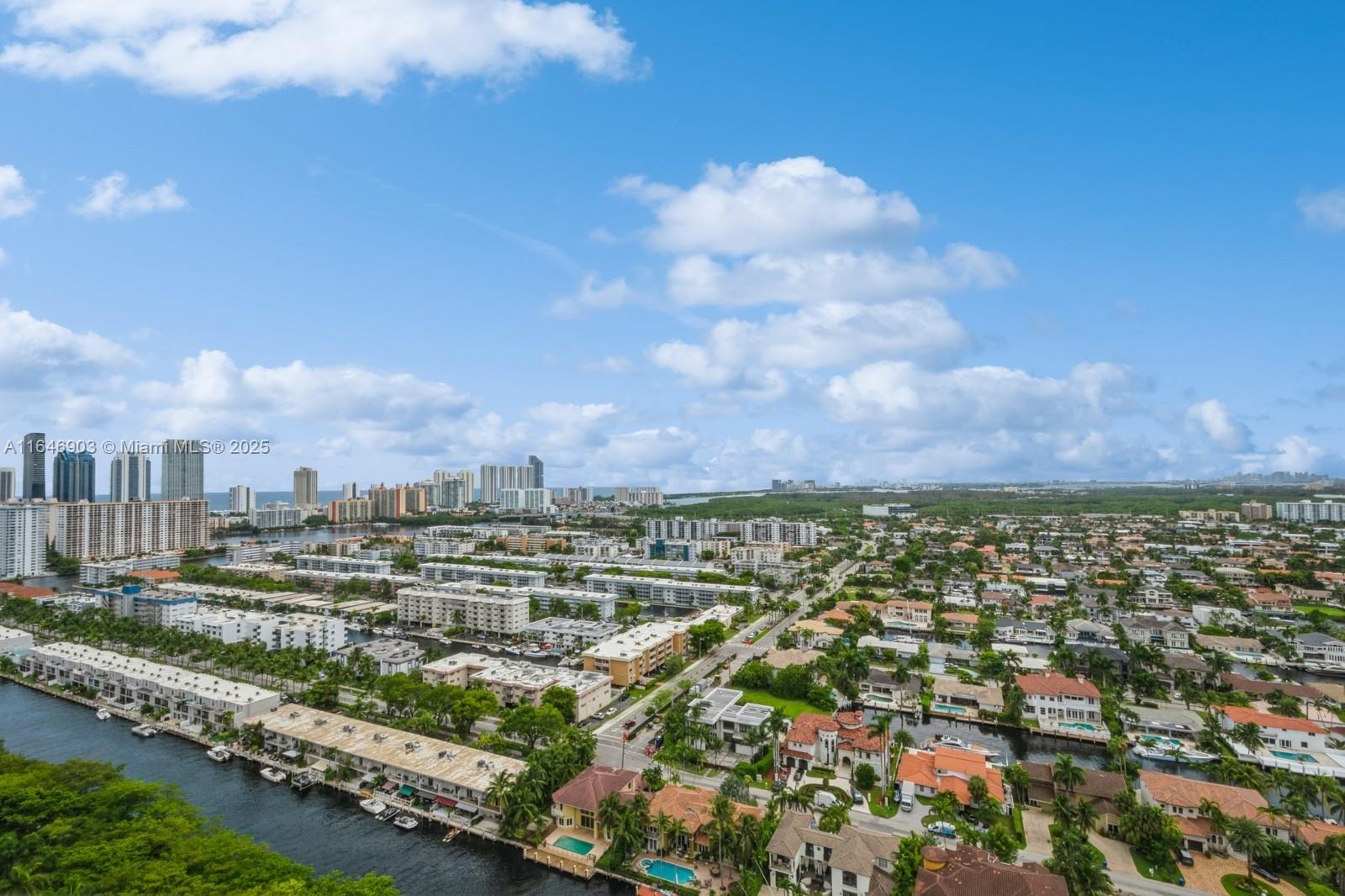 1000 W Island Blvd #2804, Aventura, Florida image 44