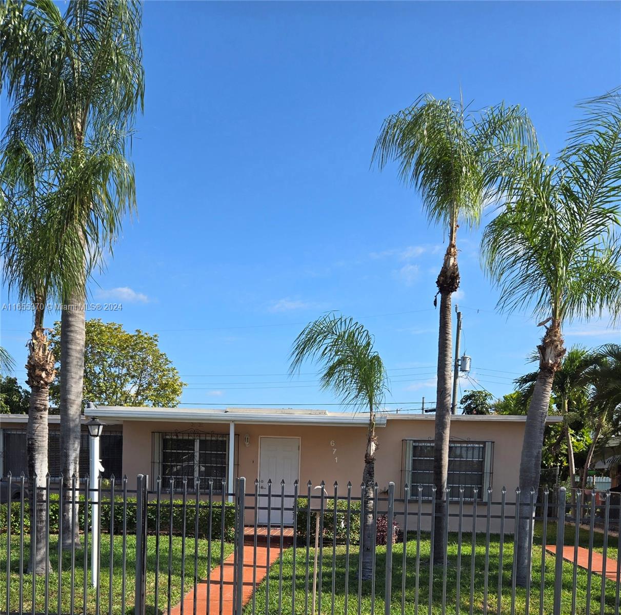 671 E 15th Pl, Hialeah, Florida image 1